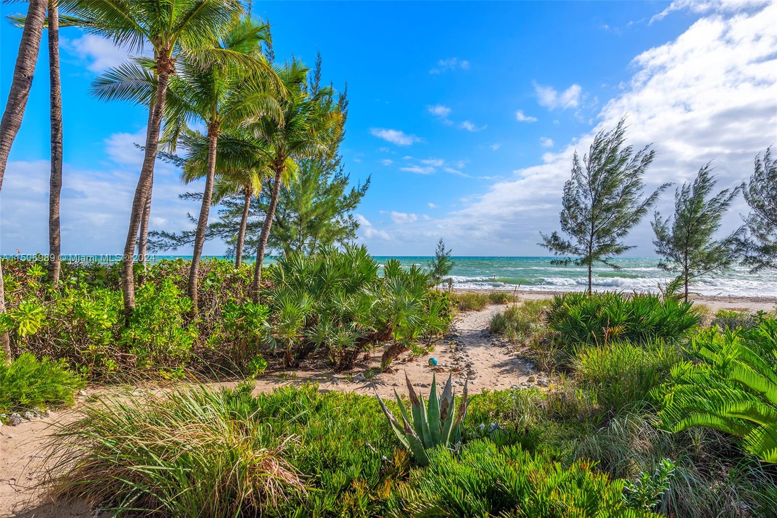 125 Ocean Blvd 0, Golden Beach, Florida 33160, 4 Bedrooms Bedrooms, ,5 BathroomsBathrooms,Residentiallease,For Rent,125 Ocean Blvd 0,A11506989