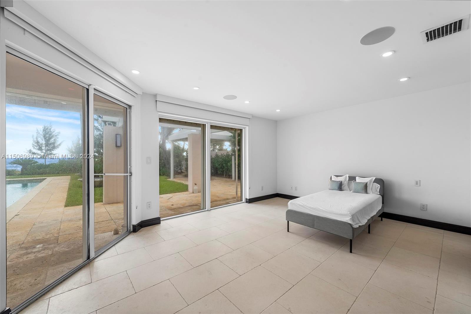 125 Ocean Blvd 0, Golden Beach, Florida 33160, 4 Bedrooms Bedrooms, ,5 BathroomsBathrooms,Residentiallease,For Rent,125 Ocean Blvd 0,A11506989