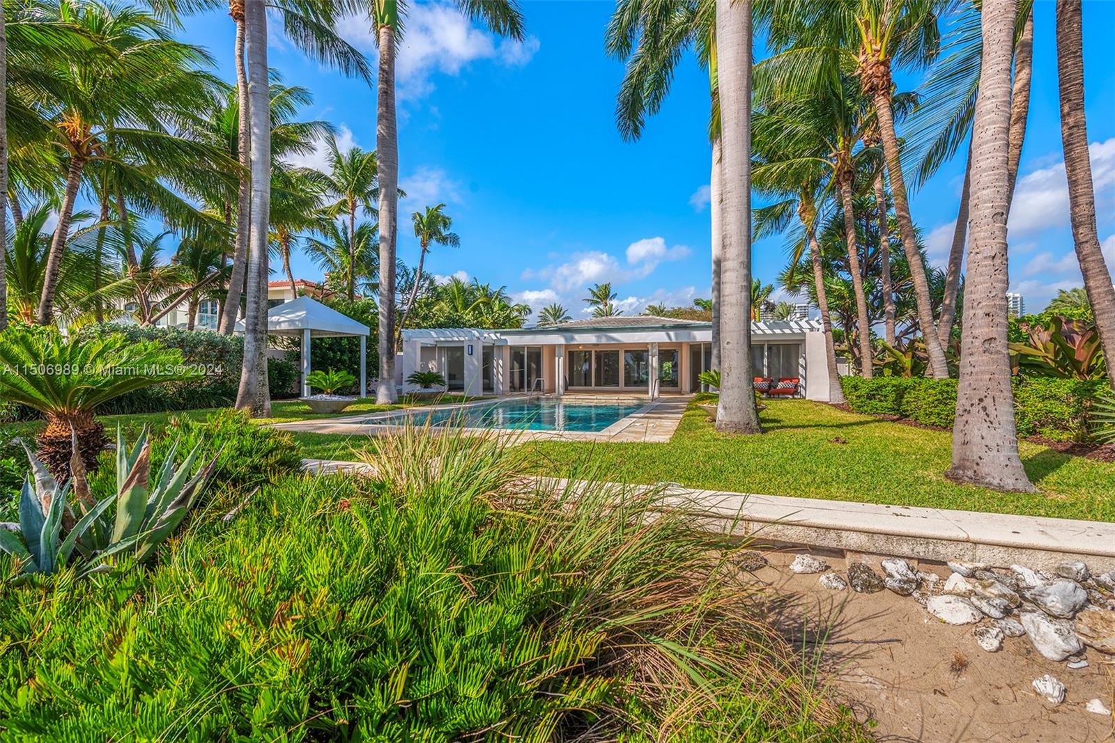 125 Ocean Blvd 0, Golden Beach, Florida 33160, 4 Bedrooms Bedrooms, ,5 BathroomsBathrooms,Residentiallease,For Rent,125 Ocean Blvd 0,A11506989