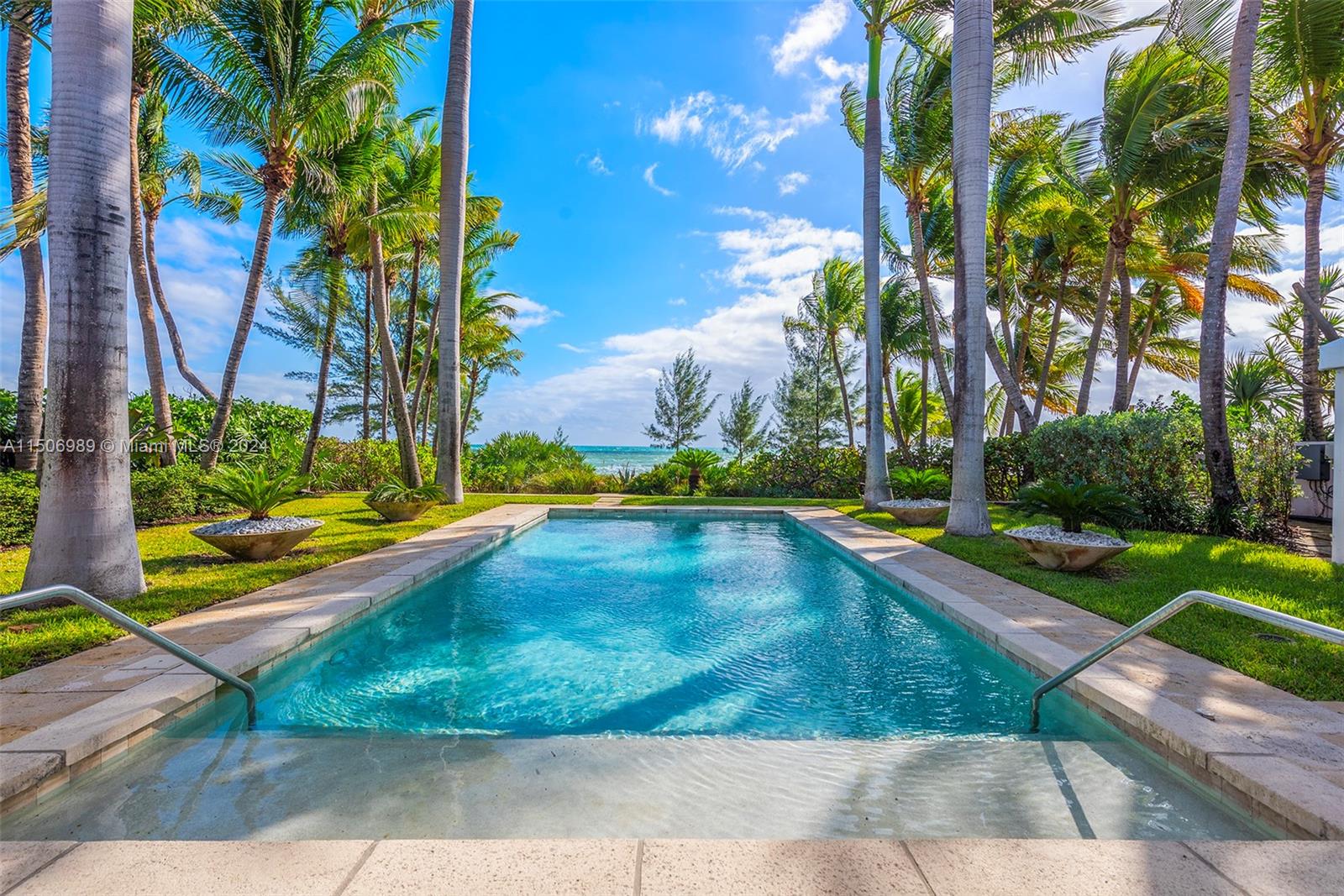 125 Ocean Blvd 0, Golden Beach, Florida 33160, 4 Bedrooms Bedrooms, ,5 BathroomsBathrooms,Residentiallease,For Rent,125 Ocean Blvd 0,A11506989
