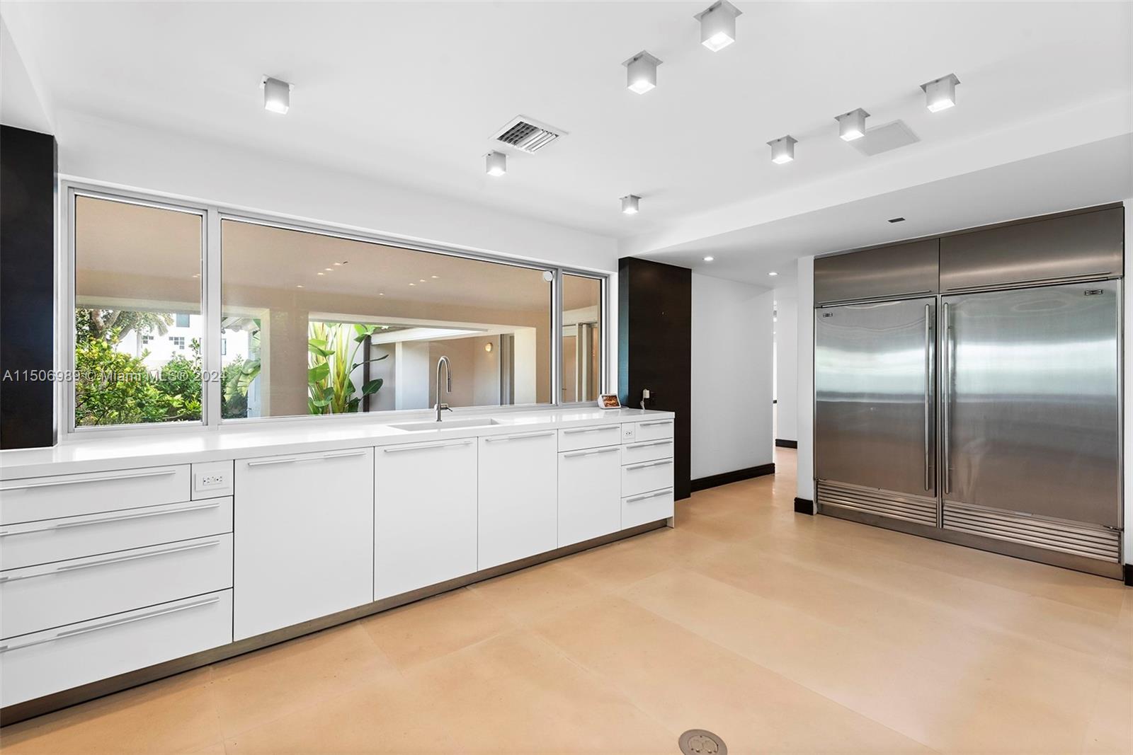 125 Ocean Blvd 0, Golden Beach, Florida 33160, 4 Bedrooms Bedrooms, ,5 BathroomsBathrooms,Residentiallease,For Rent,125 Ocean Blvd 0,A11506989