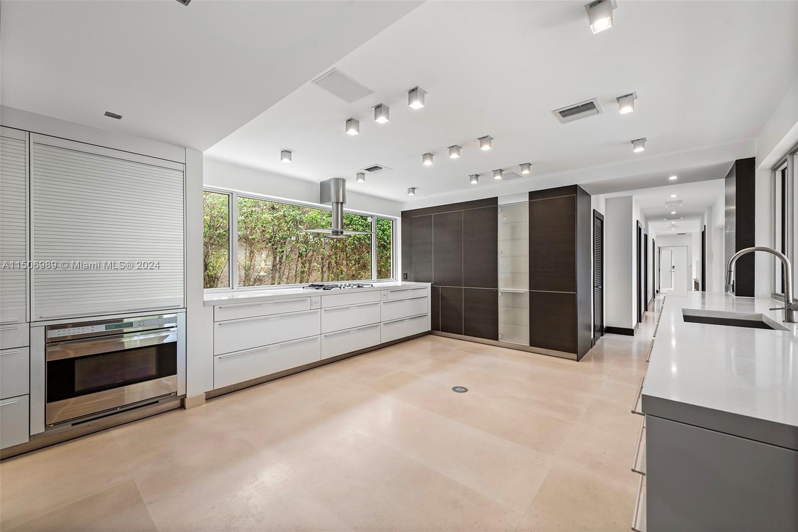 125 Ocean Blvd 0, Golden Beach, Florida 33160, 4 Bedrooms Bedrooms, ,5 BathroomsBathrooms,Residentiallease,For Rent,125 Ocean Blvd 0,A11506989