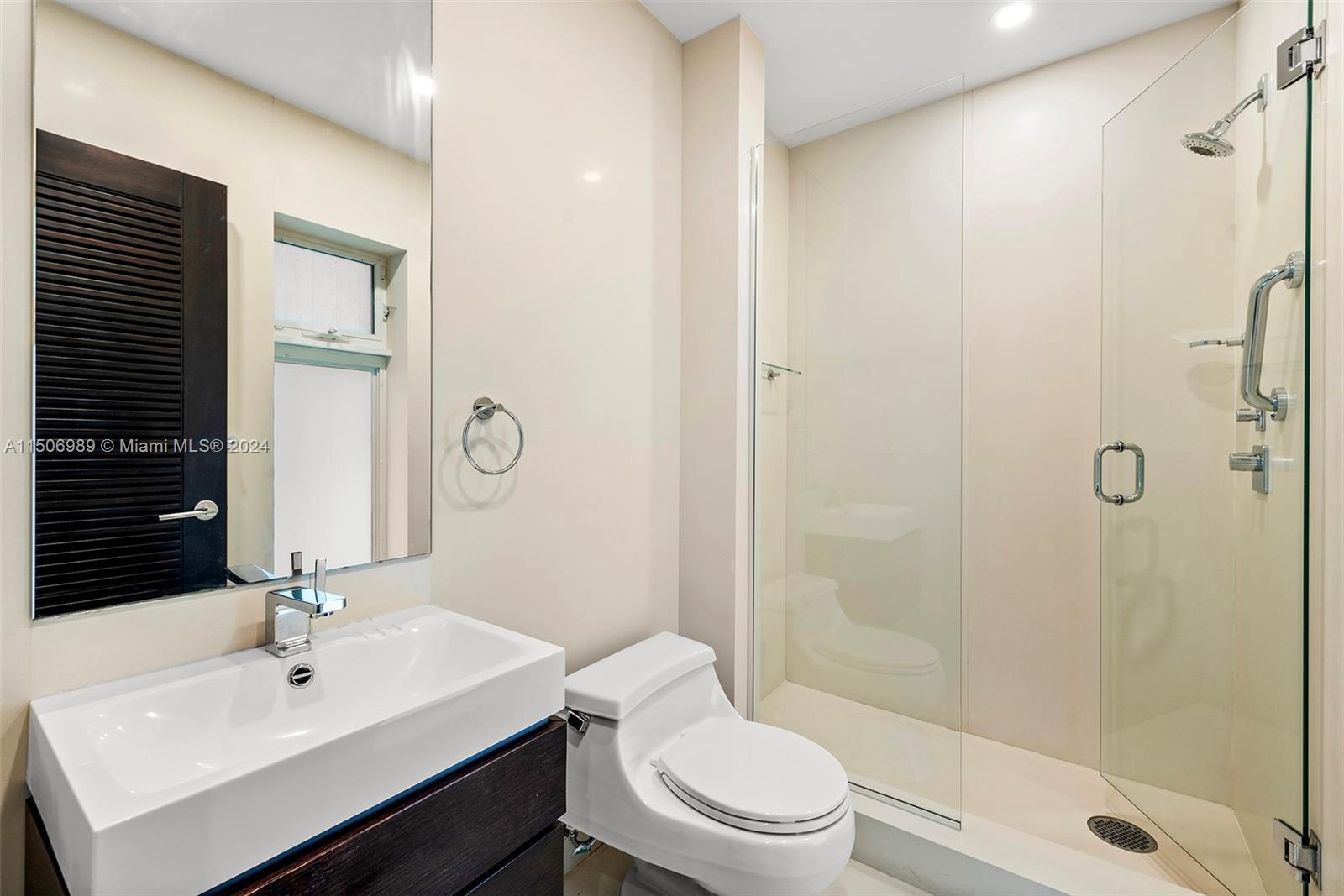 125 Ocean Blvd 0, Golden Beach, Florida 33160, 4 Bedrooms Bedrooms, ,5 BathroomsBathrooms,Residentiallease,For Rent,125 Ocean Blvd 0,A11506989