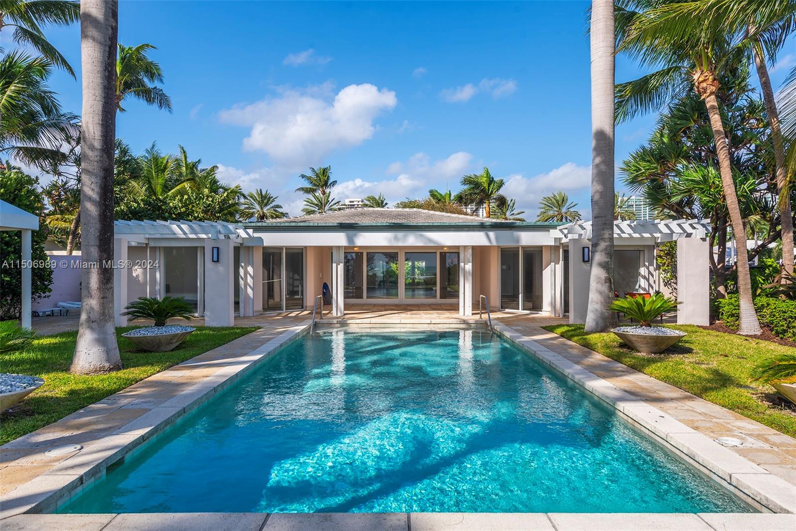 125 Ocean Blvd 0, Golden Beach, Florida 33160, 4 Bedrooms Bedrooms, ,5 BathroomsBathrooms,Residentiallease,For Rent,125 Ocean Blvd 0,A11506989