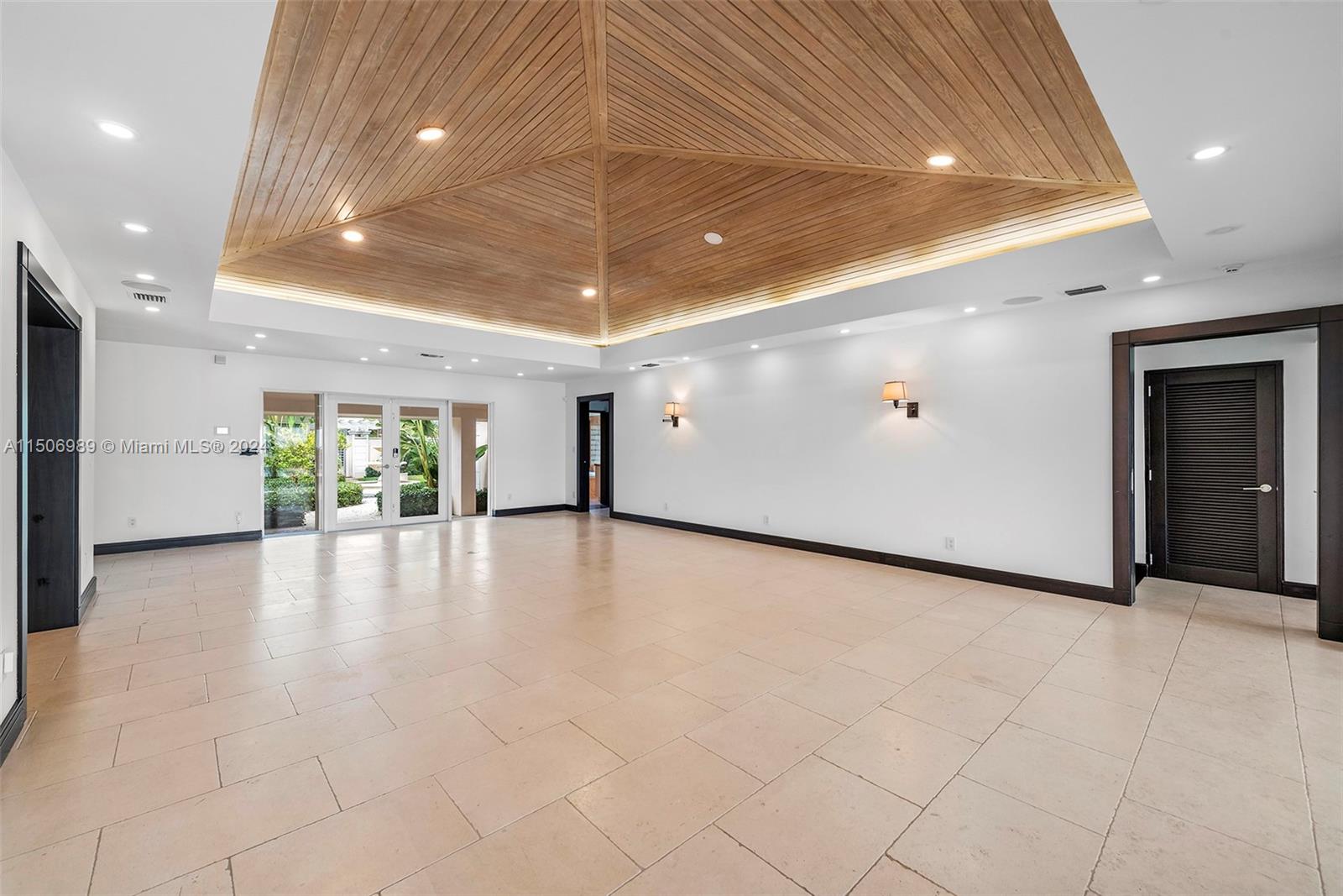 125 Ocean Blvd 0, Golden Beach, Florida 33160, 4 Bedrooms Bedrooms, ,5 BathroomsBathrooms,Residentiallease,For Rent,125 Ocean Blvd 0,A11506989