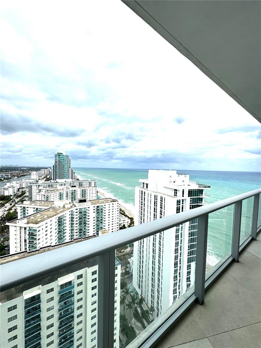 4111 S Ocean Dr 2404, Hollywood, Florida 33019, 2 Bedrooms Bedrooms, ,2 BathroomsBathrooms,Residential,For Sale,4111 S Ocean Dr 2404,A11507584