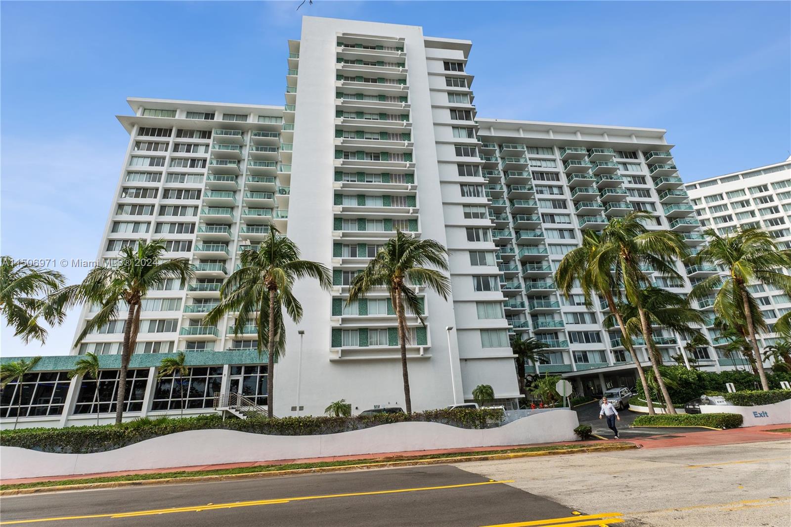 1000  West Ave #307 For Sale A11506971, FL