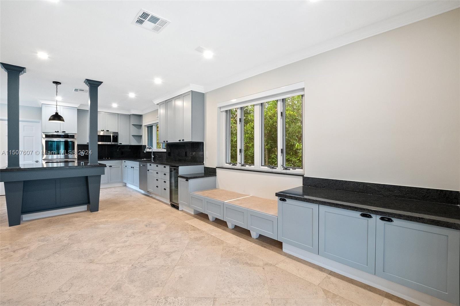 247 Bal Bay Dr 0, Bal Harbour, Florida 33154, 4 Bedrooms Bedrooms, ,4 BathroomsBathrooms,Residentiallease,For Rent,247 Bal Bay Dr 0,A11507607