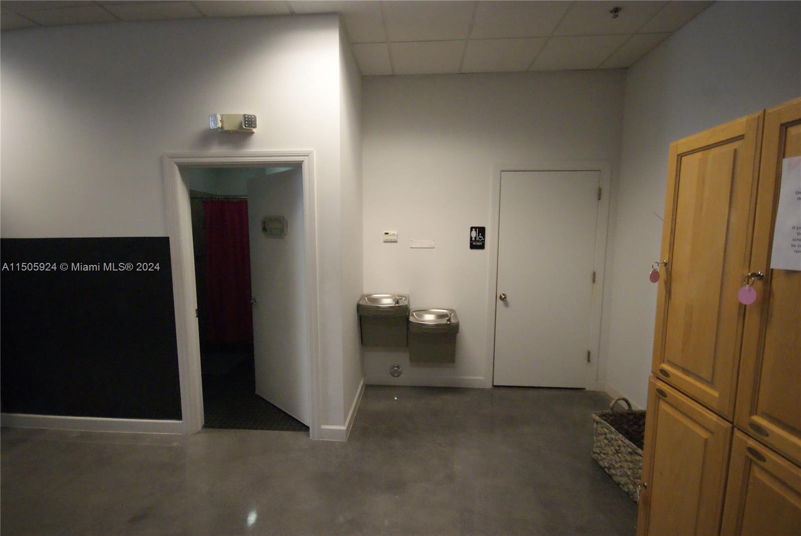 Bathroom and Shower off changing room in E
