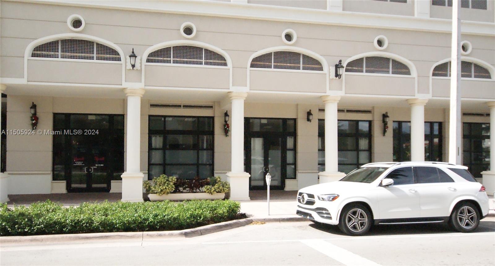 Picture of both showrooms D & E