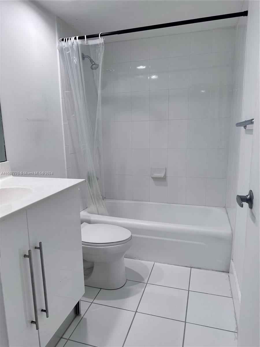 3001 S Ocean Dr 337, Hollywood, Florida 33019, 1 Bedroom Bedrooms, ,1 BathroomBathrooms,Residential,For Sale,3001 S Ocean Dr 337,A11507775