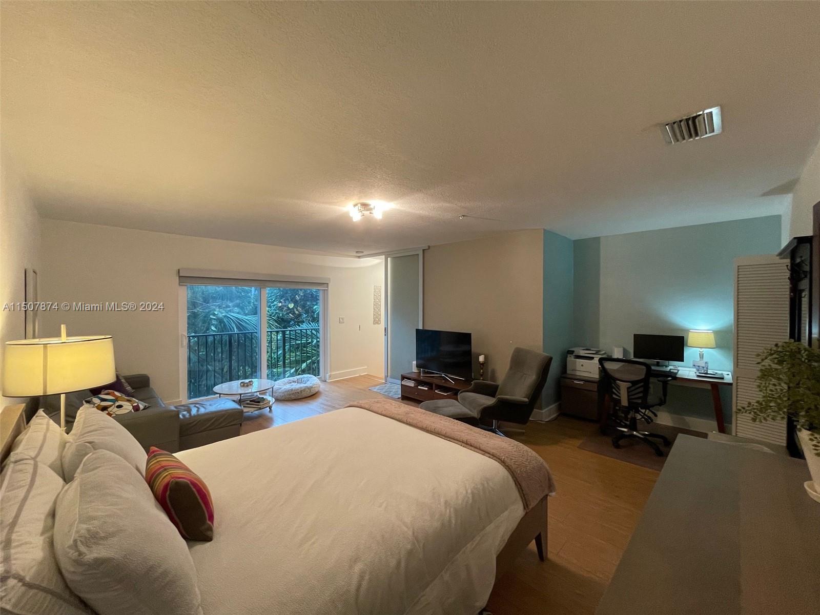 1611 SW 2nd Ct D109, Miami, Florida 33129, 2 Bedrooms Bedrooms, ,2 BathroomsBathrooms,Residentiallease,For Rent,1611 SW 2nd Ct D109,A11507874