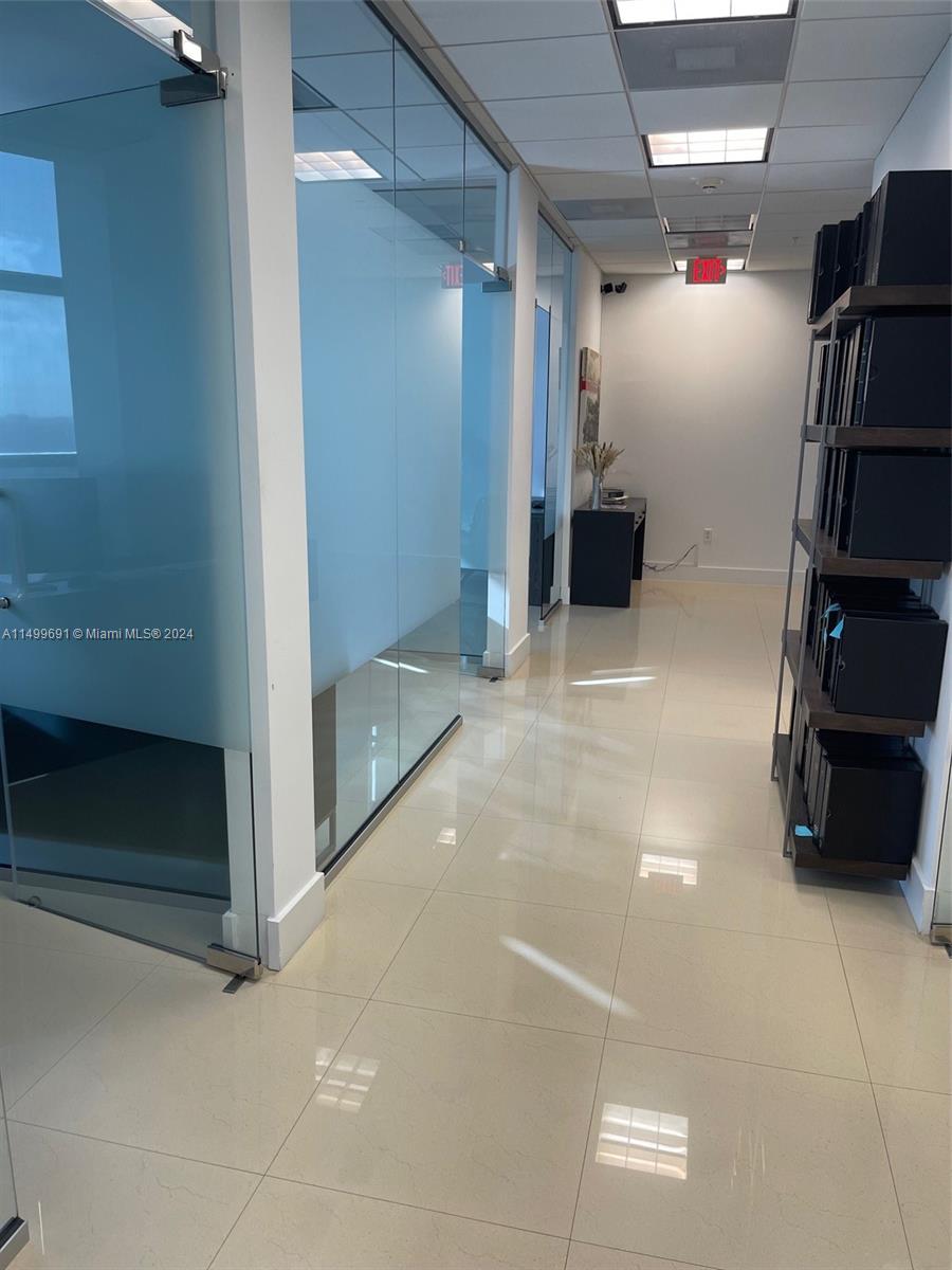 175 SW 7th St 1712, Miami, Florida 33130, ,Commercialsale,For Sale,175 SW 7th St 1712,A11499691
