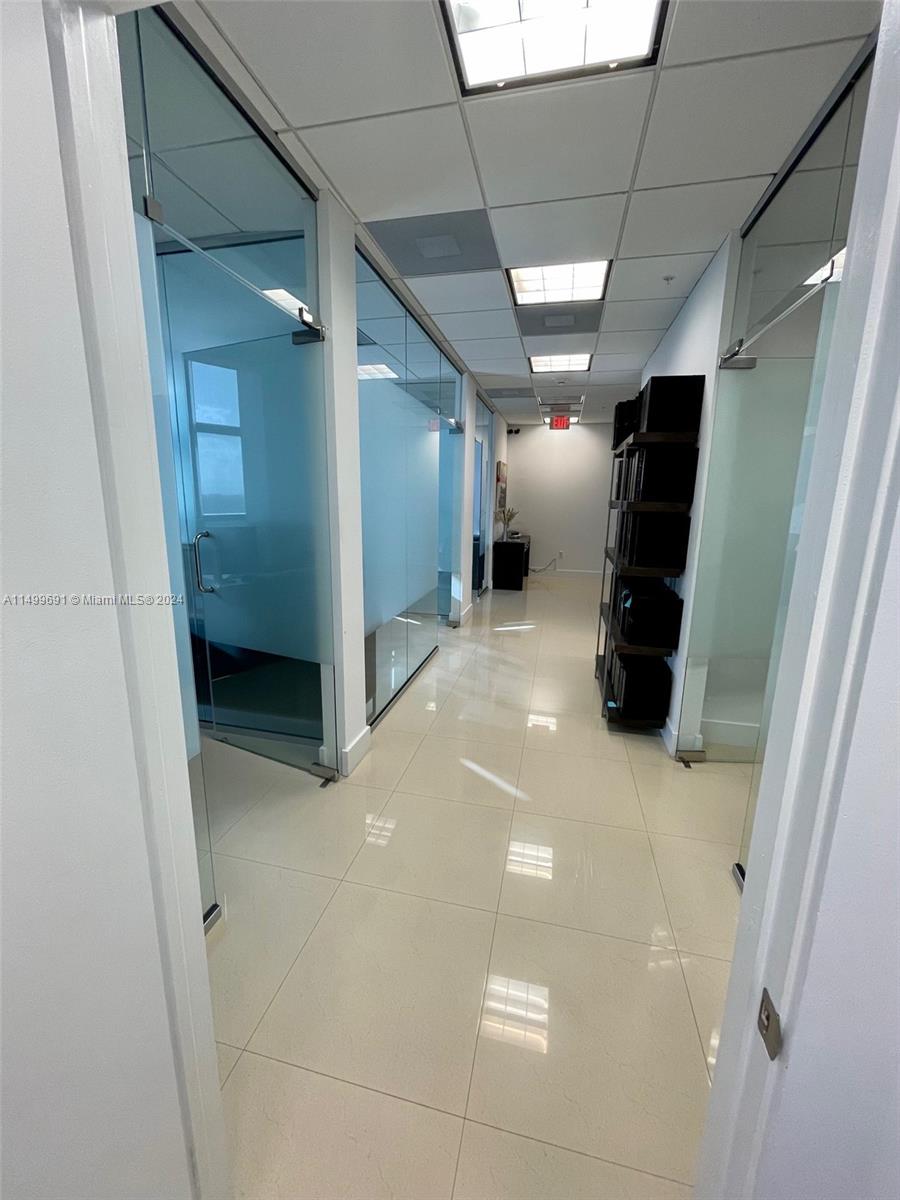 175 SW 7th St 1712, Miami, Florida 33130, ,Commercialsale,For Sale,175 SW 7th St 1712,A11499691