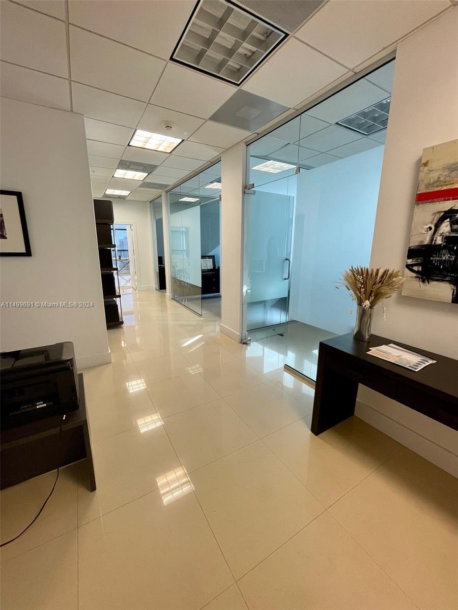 175 SW 7th St 1712, Miami, Florida 33130, ,Commercialsale,For Sale,175 SW 7th St 1712,A11499691