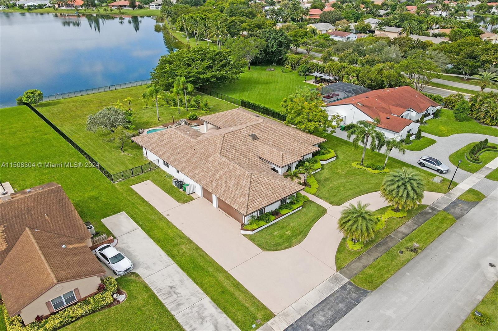 1161 Bristol Ave, Davie, Florida 33325, 4 Bedrooms Bedrooms, ,3 BathroomsBathrooms,Residential,For Sale,1161 Bristol Ave,A11508304