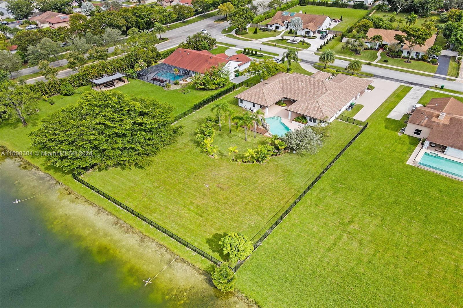 1161 Bristol Ave, Davie, Florida 33325, 4 Bedrooms Bedrooms, ,3 BathroomsBathrooms,Residential,For Sale,1161 Bristol Ave,A11508304