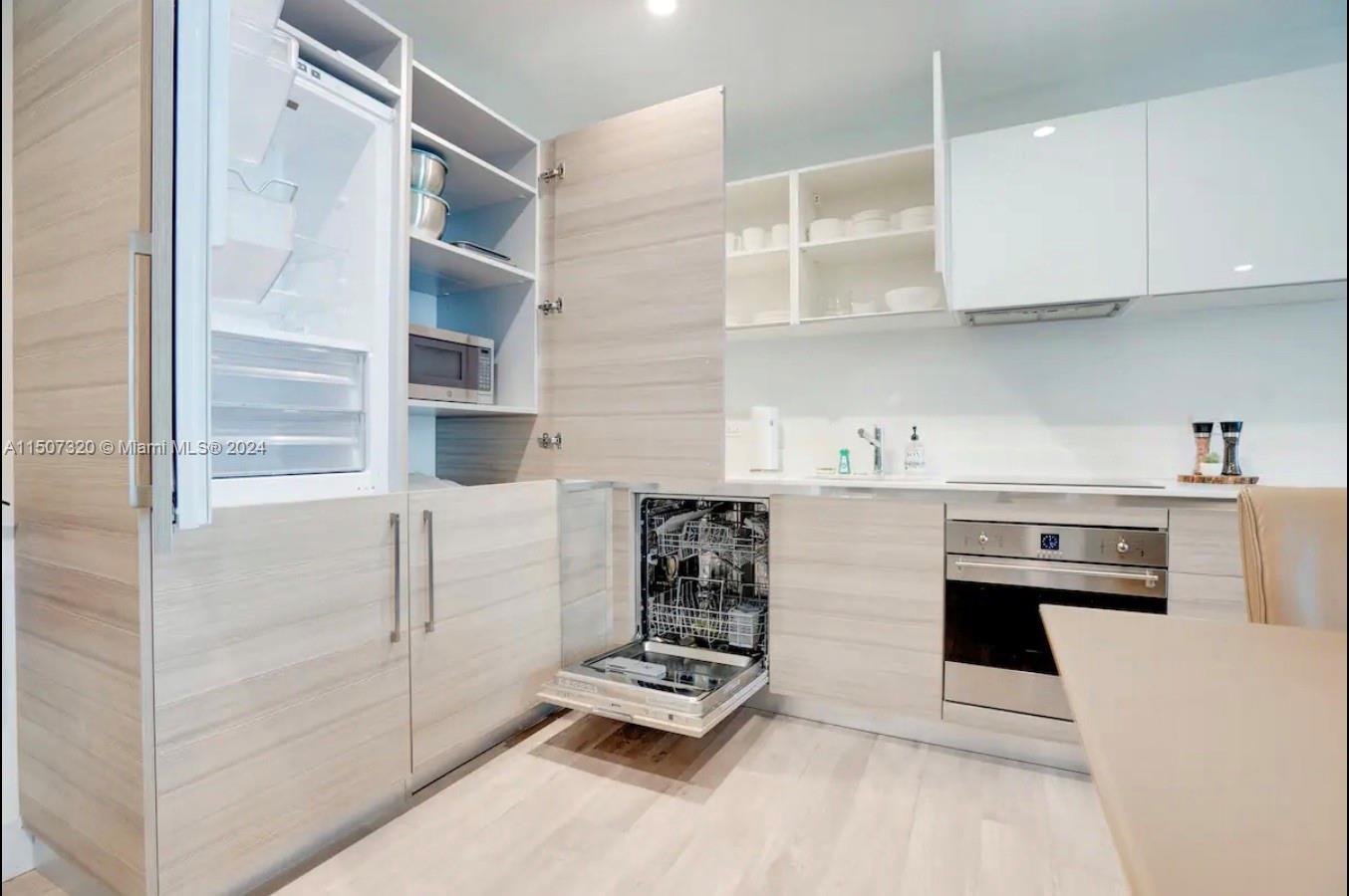 777 N Ocean Dr S510, Hollywood, Florida 33019, 2 Bedrooms Bedrooms, ,1 BathroomBathrooms,Residential,For Sale,777 N Ocean Dr S510,A11507320