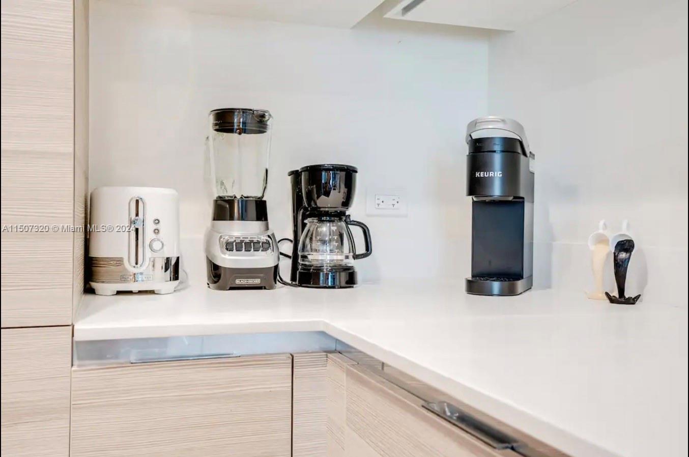 777 N Ocean Dr S510, Hollywood, Florida 33019, 2 Bedrooms Bedrooms, ,1 BathroomBathrooms,Residential,For Sale,777 N Ocean Dr S510,A11507320