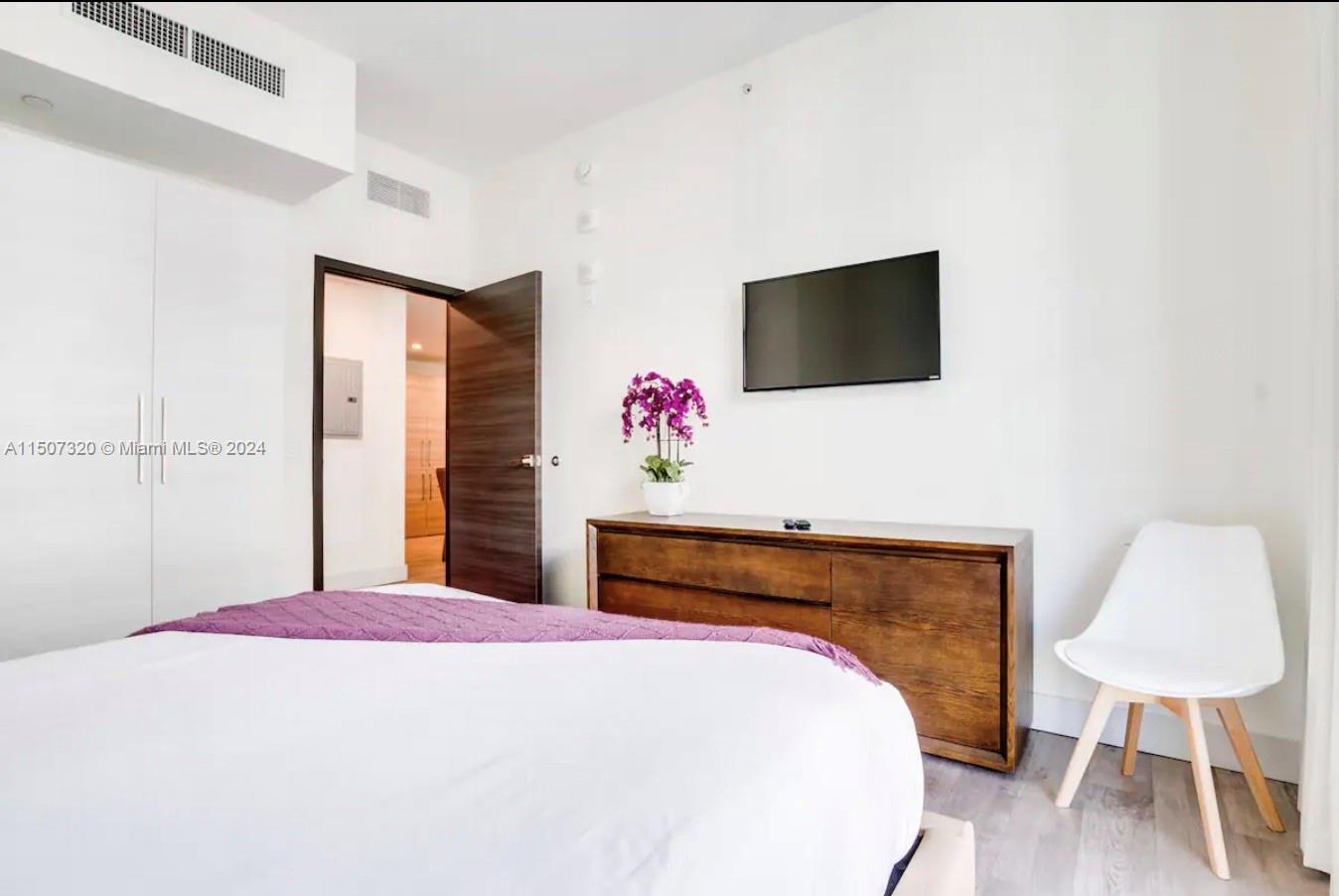 777 N Ocean Dr S510, Hollywood, Florida 33019, 2 Bedrooms Bedrooms, ,1 BathroomBathrooms,Residential,For Sale,777 N Ocean Dr S510,A11507320