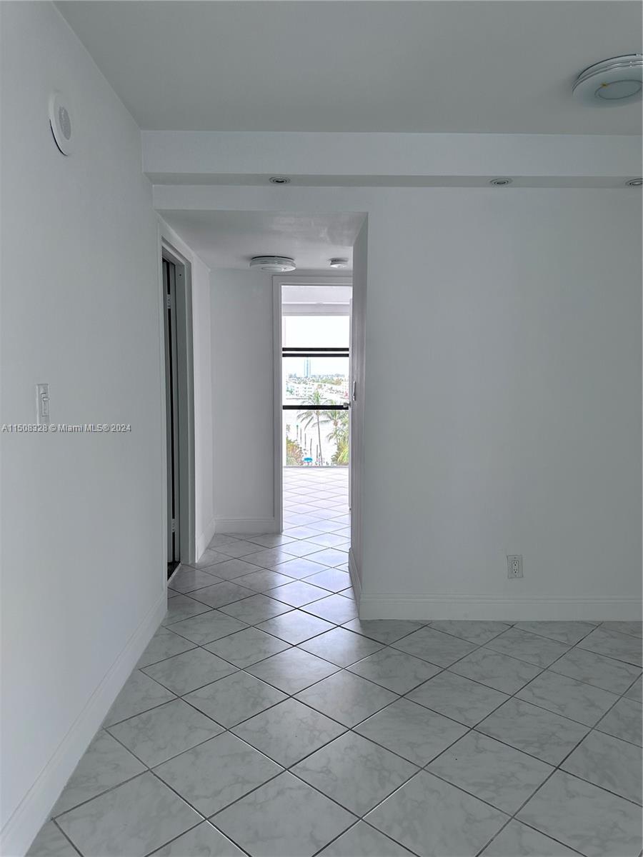 17021 N Bay Rd 801, Sunny Isles Beach, Florida 33160, 2 Bedrooms Bedrooms, ,2 BathroomsBathrooms,Residentiallease,For Rent,17021 N Bay Rd 801,A11508328