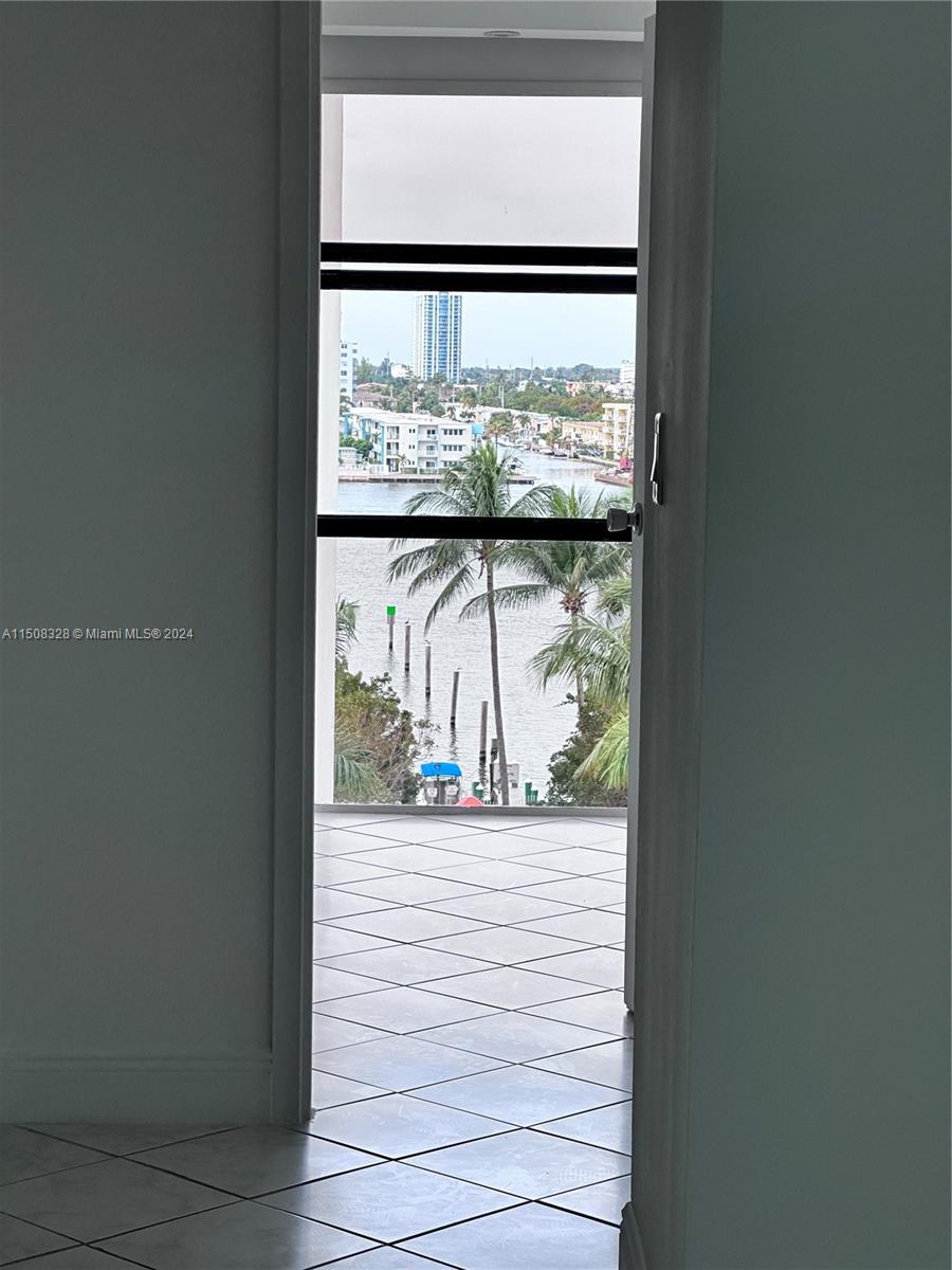 17021 N Bay Rd 801, Sunny Isles Beach, Florida 33160, 2 Bedrooms Bedrooms, ,2 BathroomsBathrooms,Residentiallease,For Rent,17021 N Bay Rd 801,A11508328