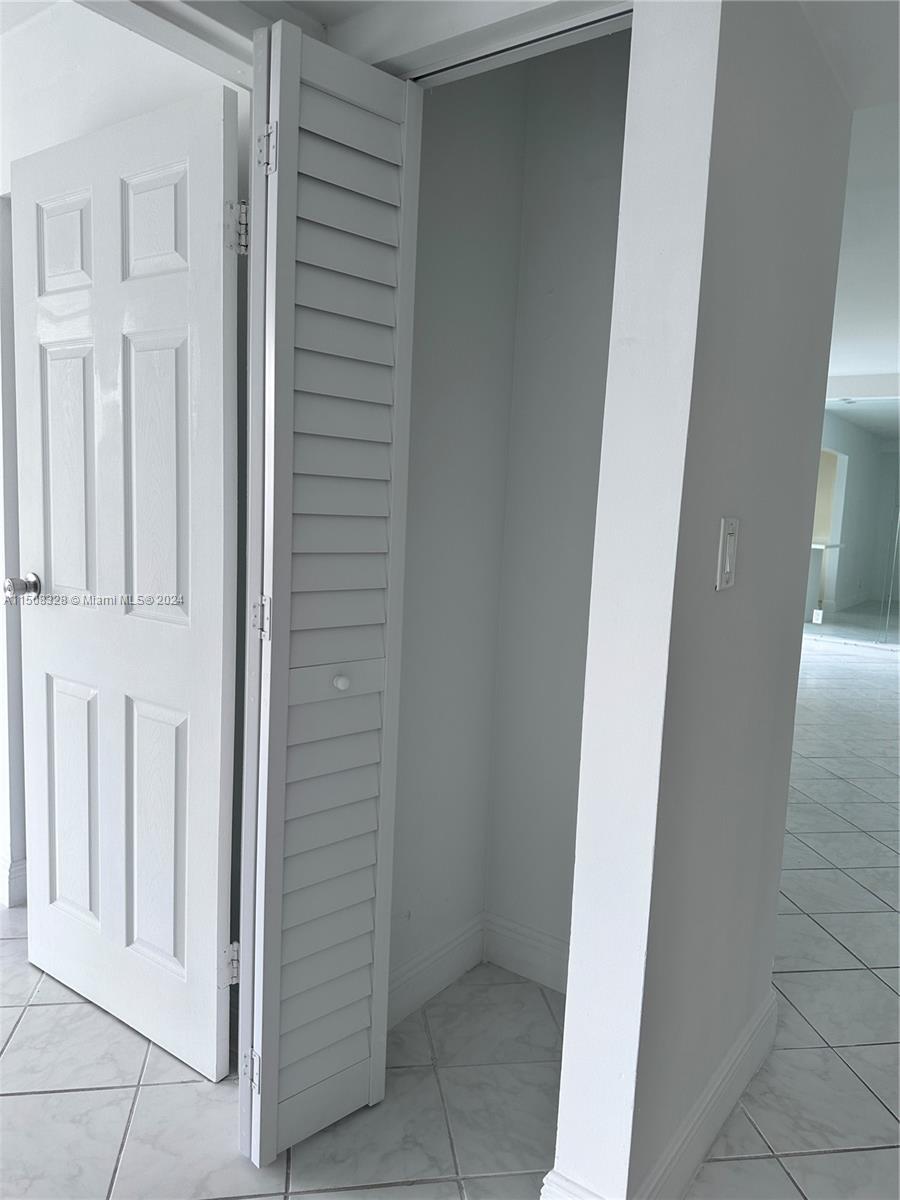 17021 N Bay Rd 801, Sunny Isles Beach, Florida 33160, 2 Bedrooms Bedrooms, ,2 BathroomsBathrooms,Residentiallease,For Rent,17021 N Bay Rd 801,A11508328