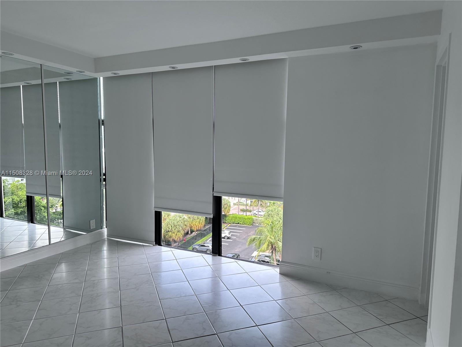 17021 N Bay Rd 801, Sunny Isles Beach, Florida 33160, 2 Bedrooms Bedrooms, ,2 BathroomsBathrooms,Residentiallease,For Rent,17021 N Bay Rd 801,A11508328