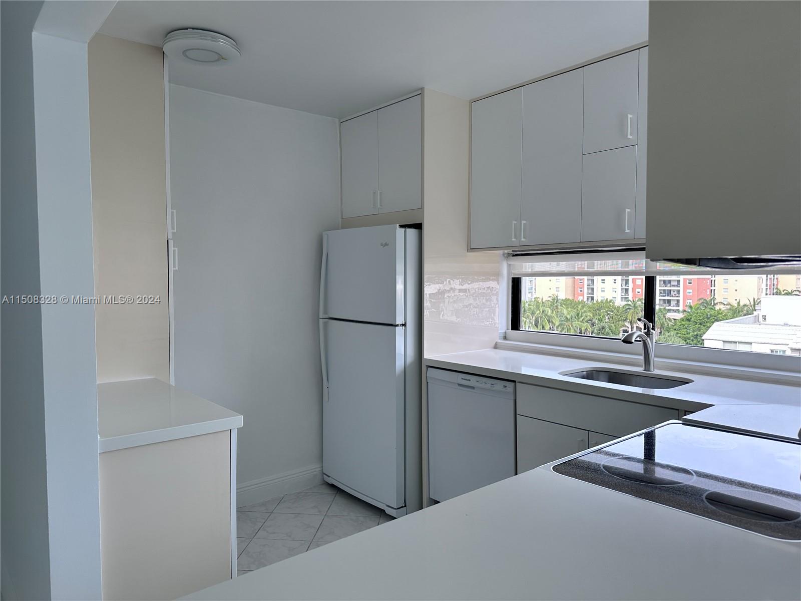 17021 N Bay Rd 801, Sunny Isles Beach, Florida 33160, 2 Bedrooms Bedrooms, ,2 BathroomsBathrooms,Residentiallease,For Rent,17021 N Bay Rd 801,A11508328