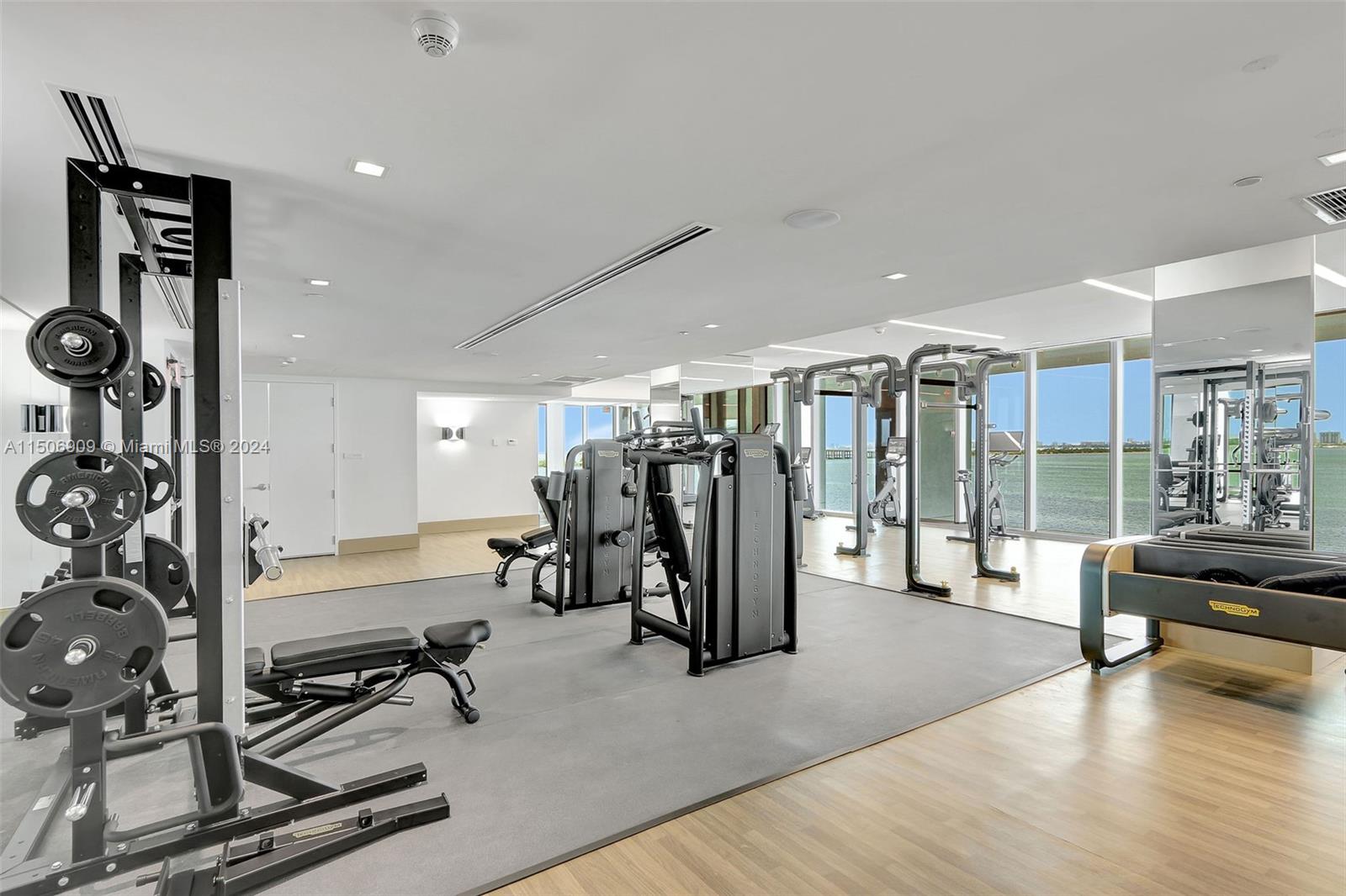 700 NE 26th Ter 2405, Miami, Florida 33137, 2 Bedrooms Bedrooms, ,2 BathroomsBathrooms,Residentiallease,For Rent,700 NE 26th Ter 2405,A11506909