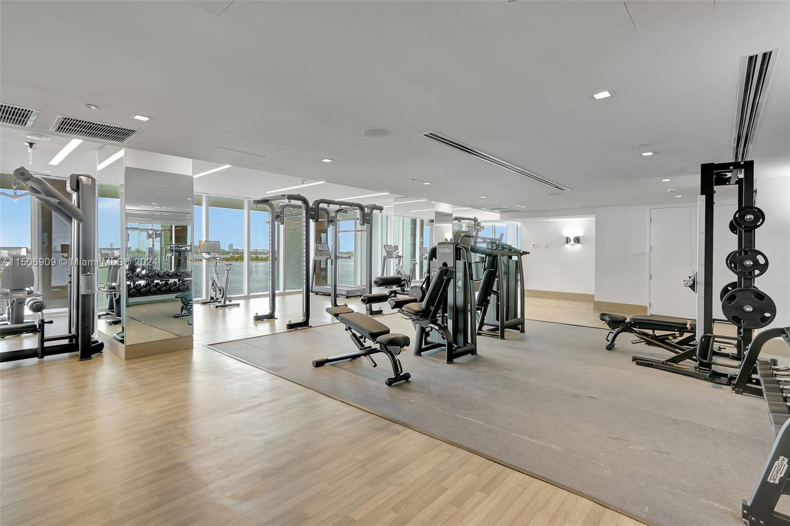 700 NE 26th Ter 2405, Miami, Florida 33137, 2 Bedrooms Bedrooms, ,2 BathroomsBathrooms,Residentiallease,For Rent,700 NE 26th Ter 2405,A11506909