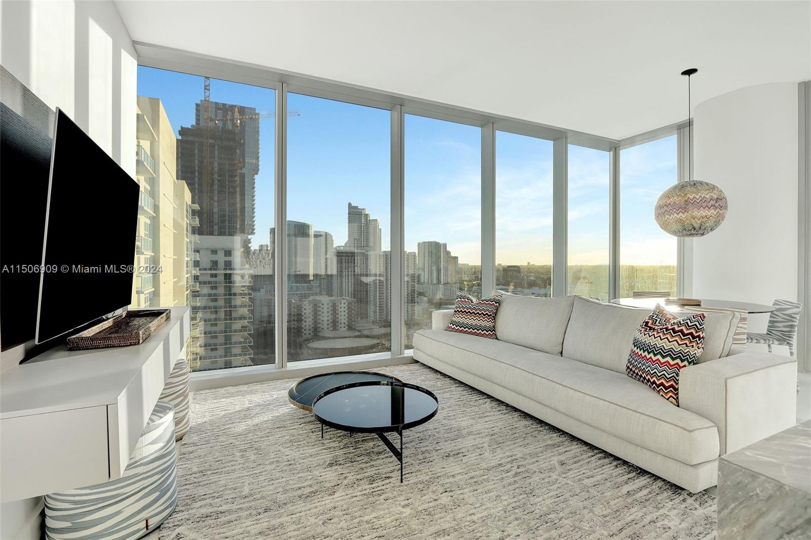 700 NE 26th Ter 2405, Miami, Florida 33137, 2 Bedrooms Bedrooms, ,2 BathroomsBathrooms,Residentiallease,For Rent,700 NE 26th Ter 2405,A11506909