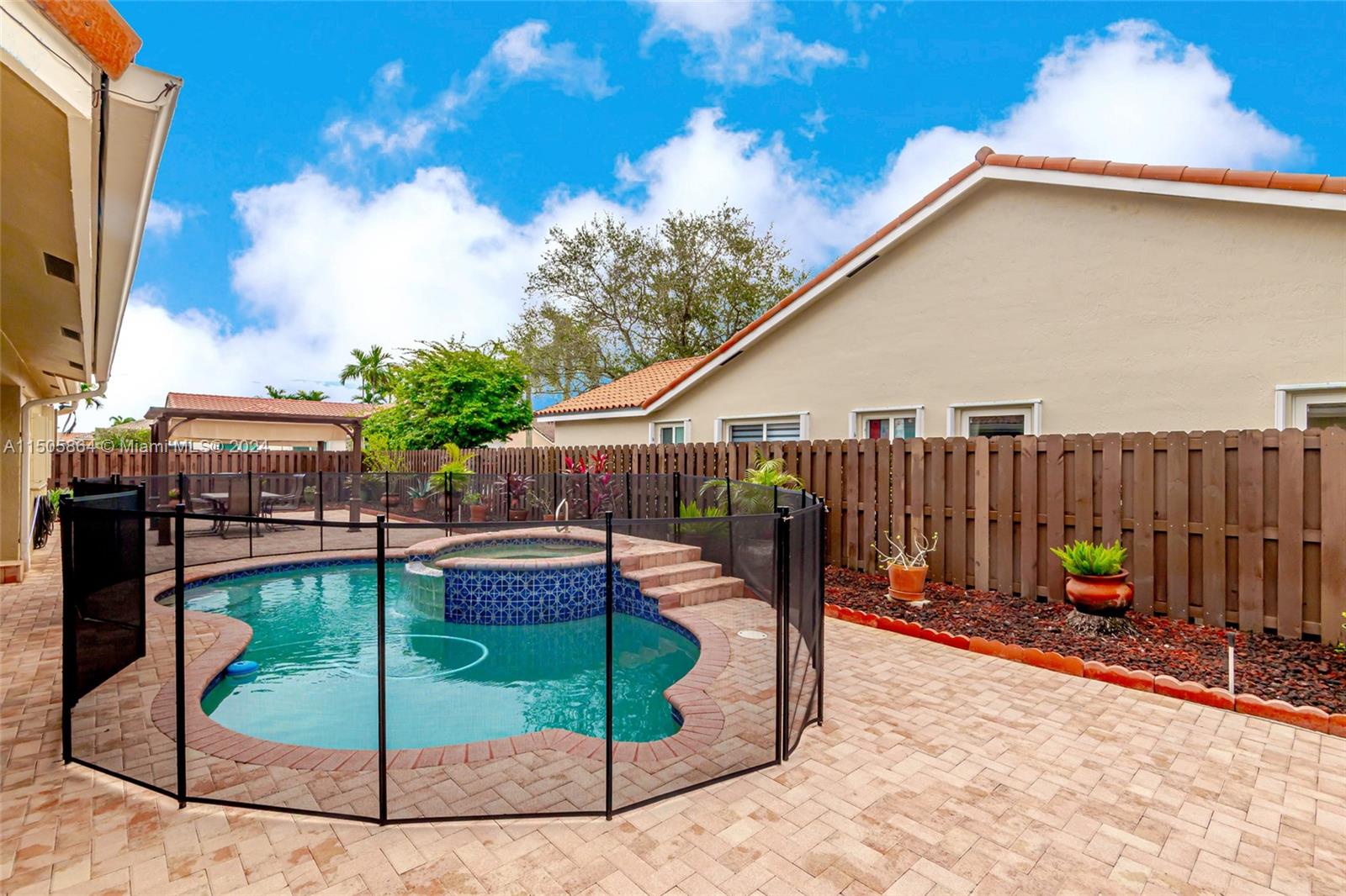 15472 SW 42nd Ln, Miami, Florida 33185, 4 Bedrooms Bedrooms, ,3 BathroomsBathrooms,Residential,For Sale,15472 SW 42nd Ln,A11505864