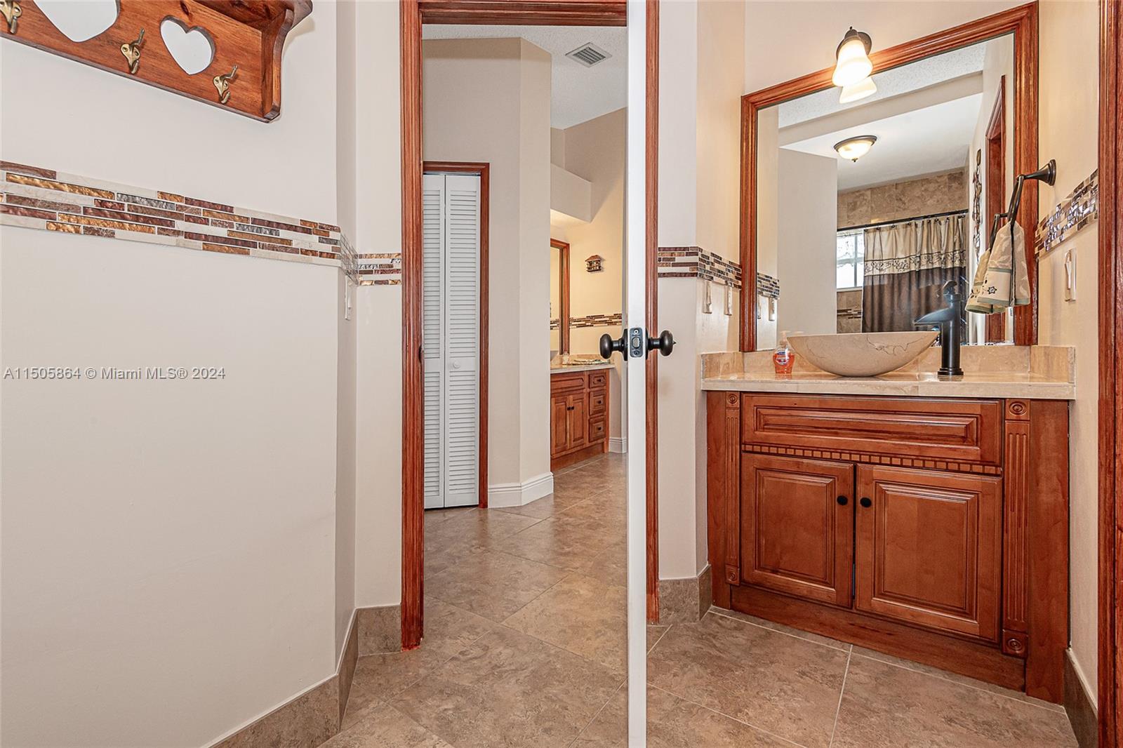 15472 SW 42nd Ln, Miami, Florida 33185, 4 Bedrooms Bedrooms, ,3 BathroomsBathrooms,Residential,For Sale,15472 SW 42nd Ln,A11505864