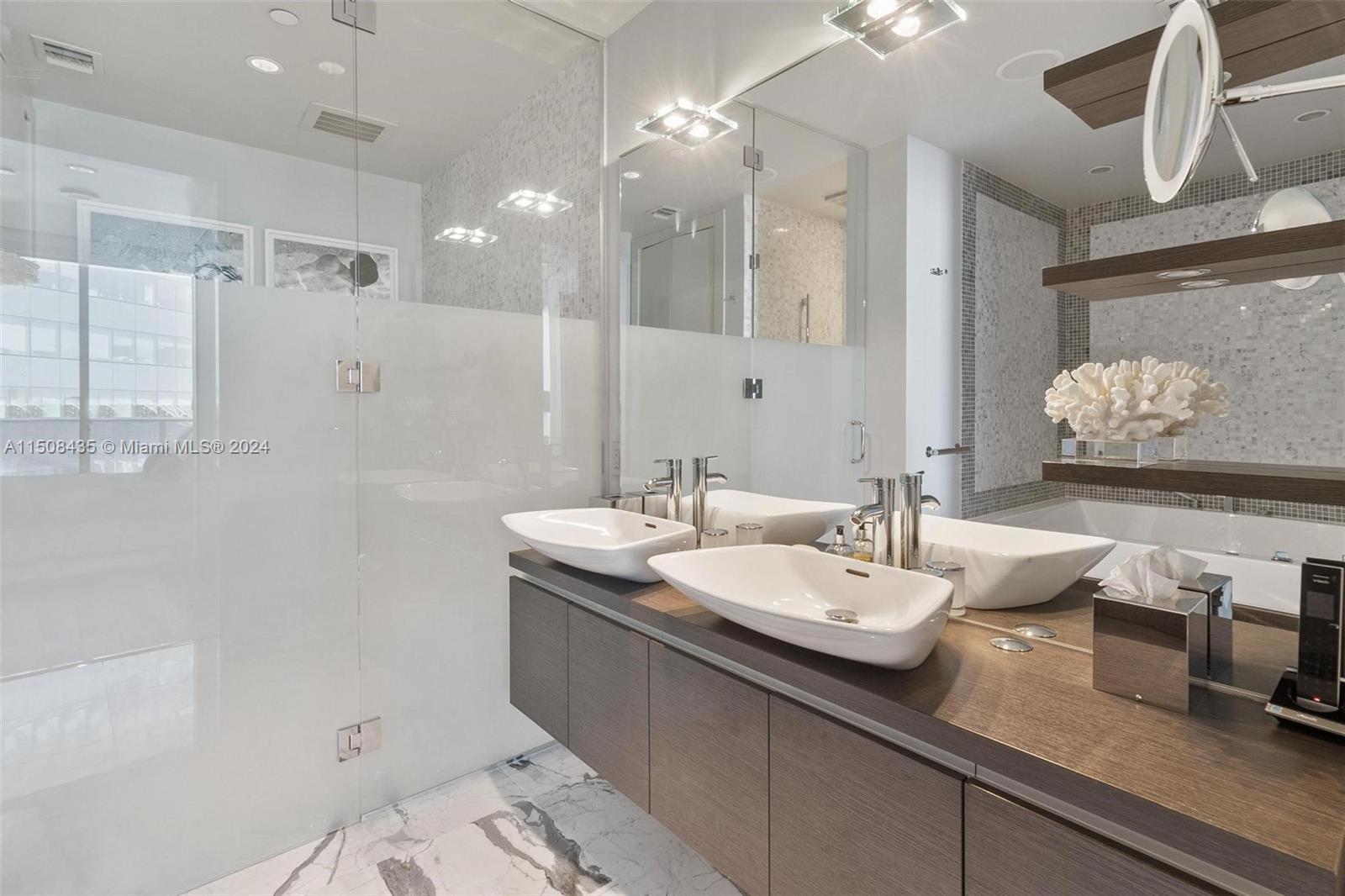 200 Biscayne Boulevard Way 5211, Miami, Florida 33131, 2 Bedrooms Bedrooms, ,2 BathroomsBathrooms,Residential,For Sale,200 Biscayne Boulevard Way 5211,A11508435