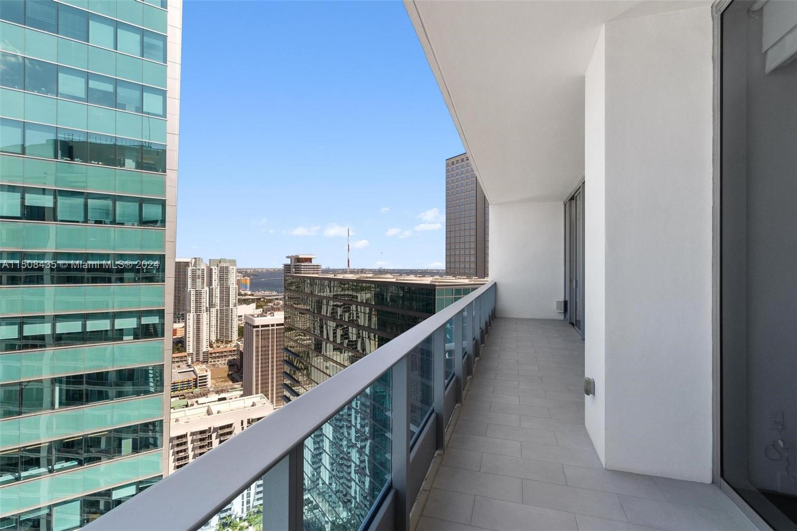 200 Biscayne Boulevard Way 5211, Miami, Florida 33131, 2 Bedrooms Bedrooms, ,2 BathroomsBathrooms,Residential,For Sale,200 Biscayne Boulevard Way 5211,A11508435