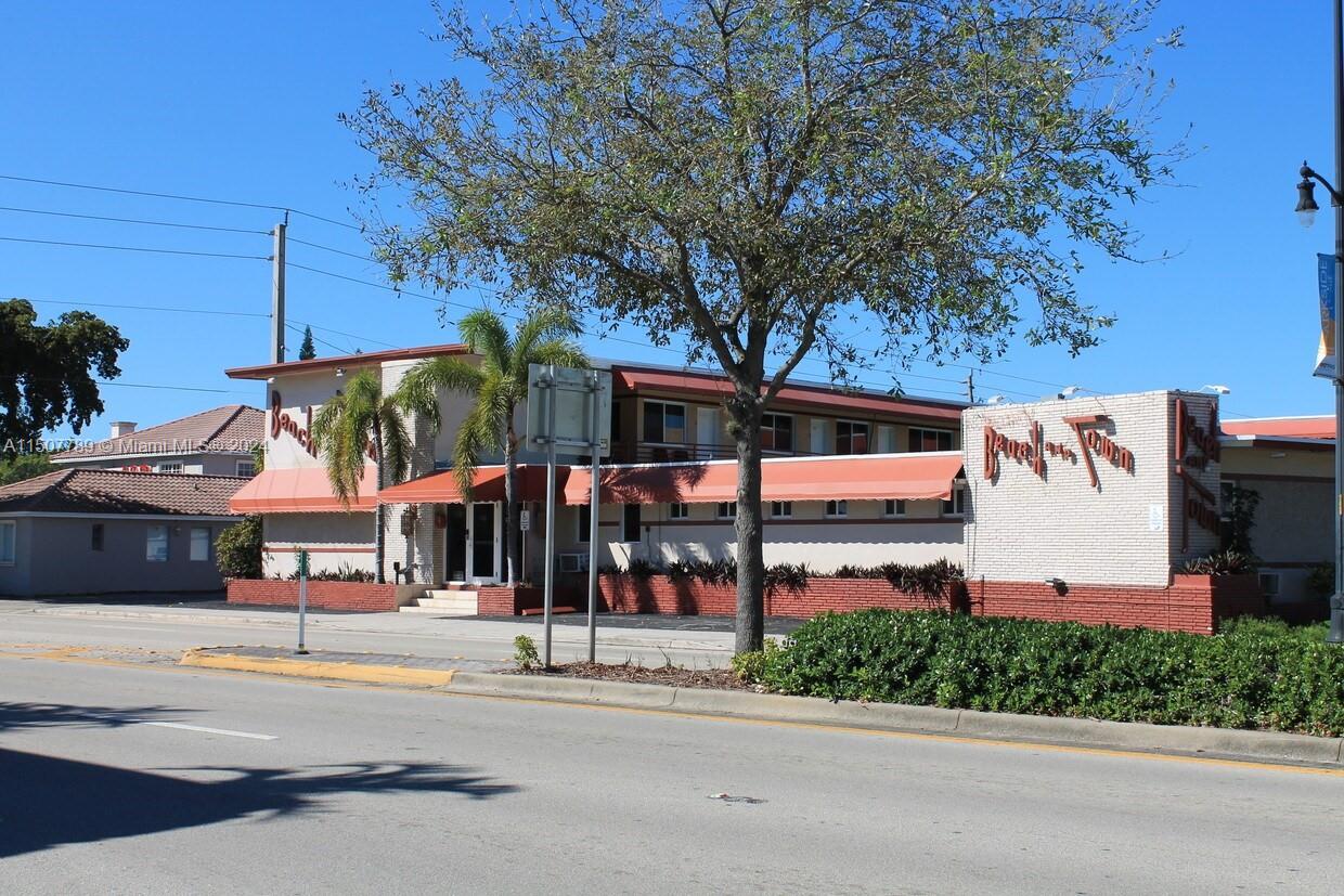1010 S Federal Hwy, Hollywood, Florida 33020, ,Commercialsale,For Sale,1010 S Federal Hwy,A11507789