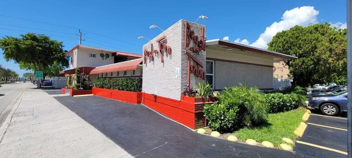 1010 S Federal Hwy, Hollywood, Florida 33020, ,Commercialsale,For Sale,1010 S Federal Hwy,A11507789