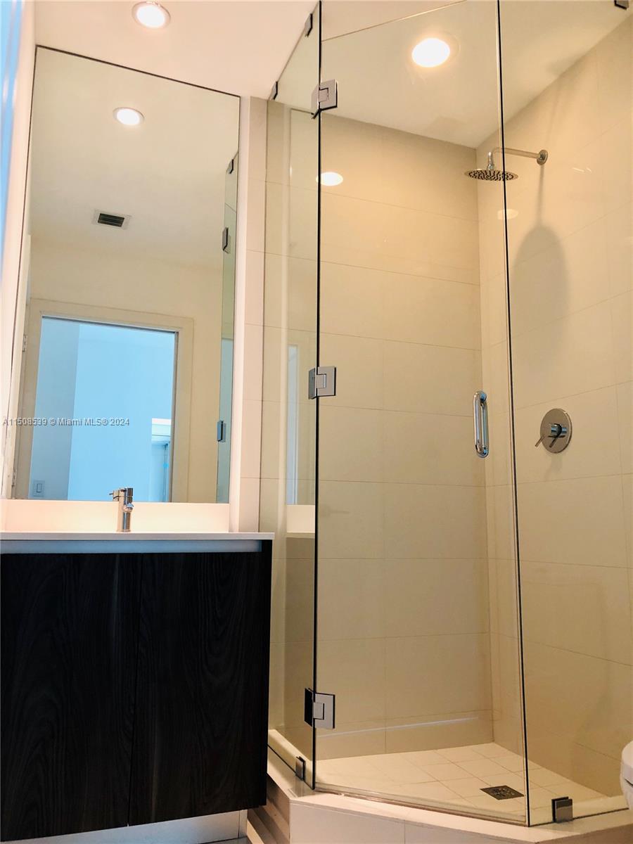 480 NE 31st St 2106, Miami, Florida 33137, 2 Bedrooms Bedrooms, ,2 BathroomsBathrooms,Residentiallease,For Rent,480 NE 31st St 2106,A11508539