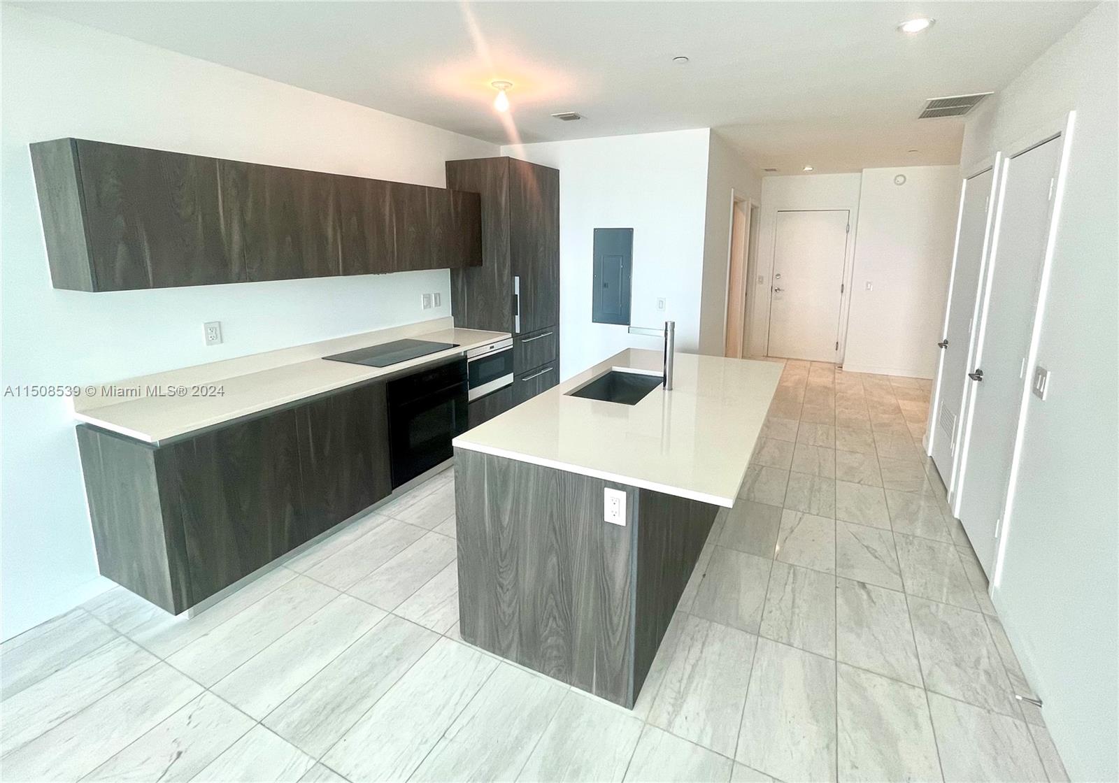 480 NE 31st St 2106, Miami, Florida 33137, 2 Bedrooms Bedrooms, ,2 BathroomsBathrooms,Residentiallease,For Rent,480 NE 31st St 2106,A11508539