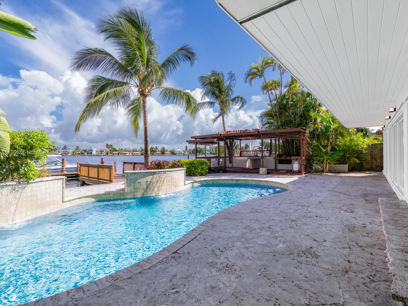 1265 N Biscayne Point Rd, Miami Beach, Florida 33141, 5 Bedrooms Bedrooms, ,3 BathroomsBathrooms,Residentiallease,For Rent,1265 N Biscayne Point Rd,A11508551