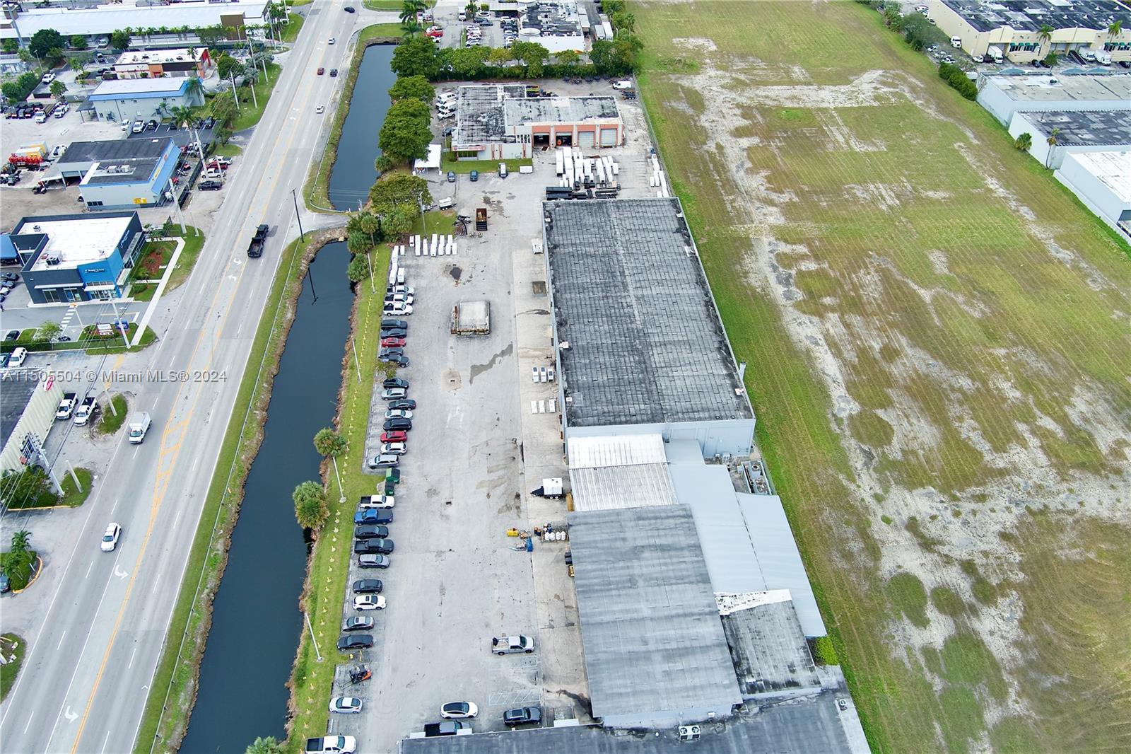 8501 NW 58th St, Doral, Florida 33166, ,Commerciallease,For Rent,8501 NW 58th St,A11505504