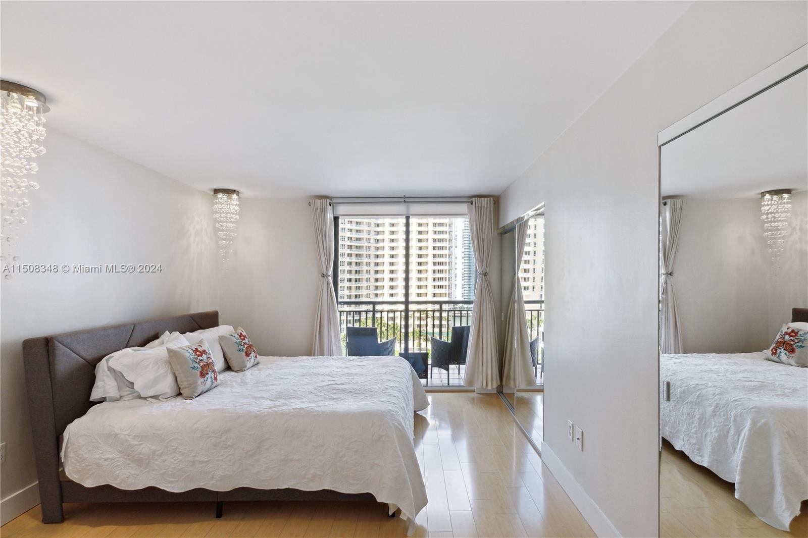 540 BRICKELL KEY DR 1400, Miami, Florida 33131, 1 Bedroom Bedrooms, ,1 BathroomBathrooms,Residential,For Sale,540 BRICKELL KEY DR 1400,A11508348