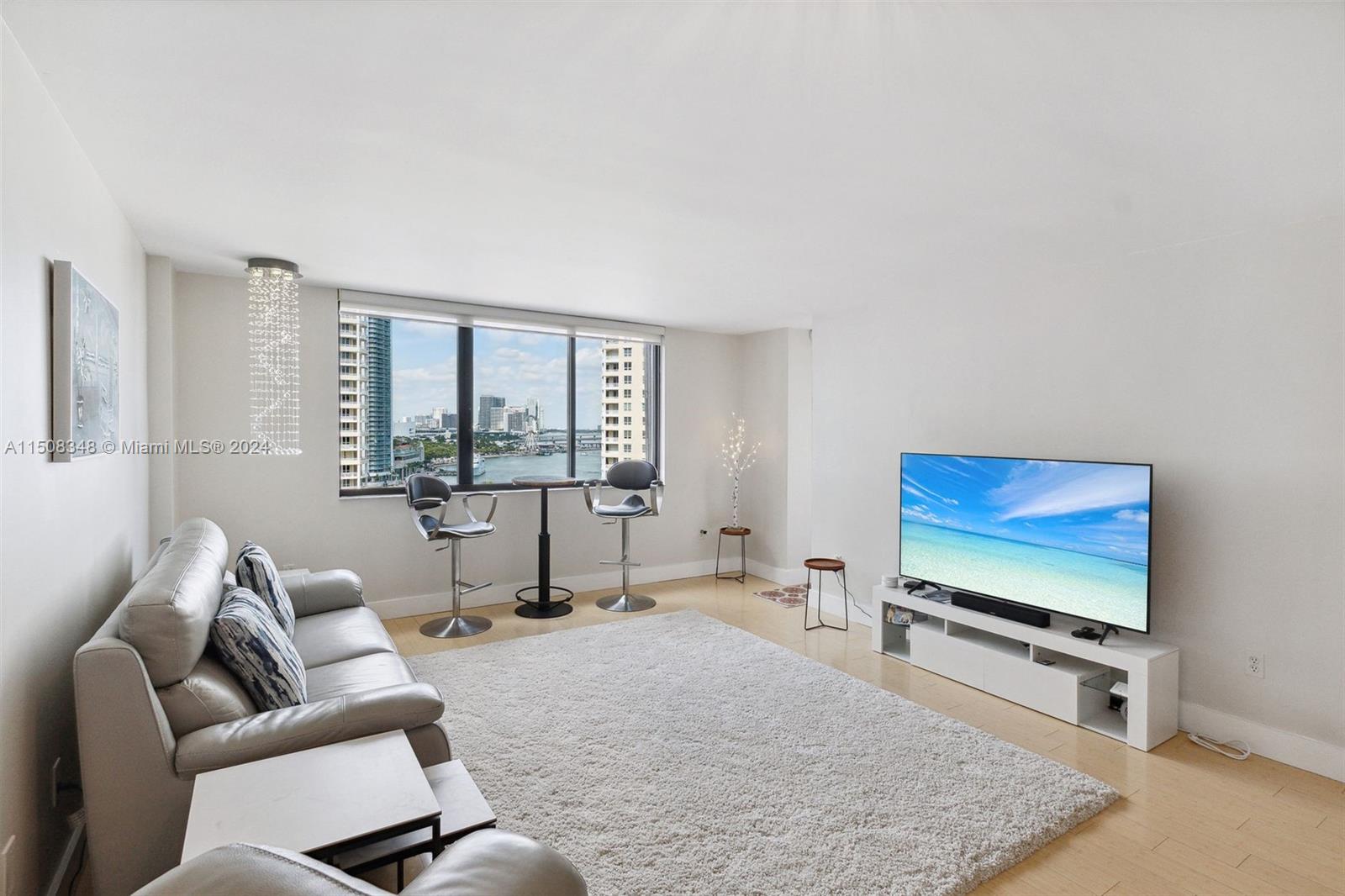 540 BRICKELL KEY DR 1400, Miami, Florida 33131, 1 Bedroom Bedrooms, ,1 BathroomBathrooms,Residential,For Sale,540 BRICKELL KEY DR 1400,A11508348