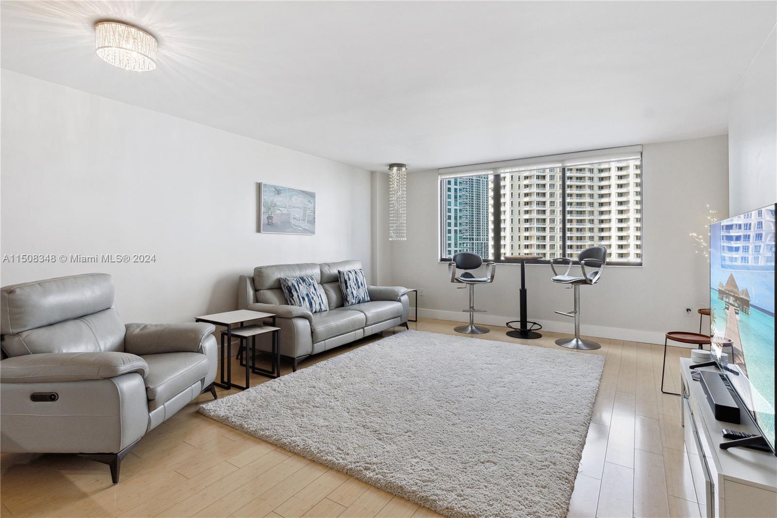540 BRICKELL KEY DR 1400, Miami, Florida 33131, 1 Bedroom Bedrooms, ,1 BathroomBathrooms,Residential,For Sale,540 BRICKELL KEY DR 1400,A11508348