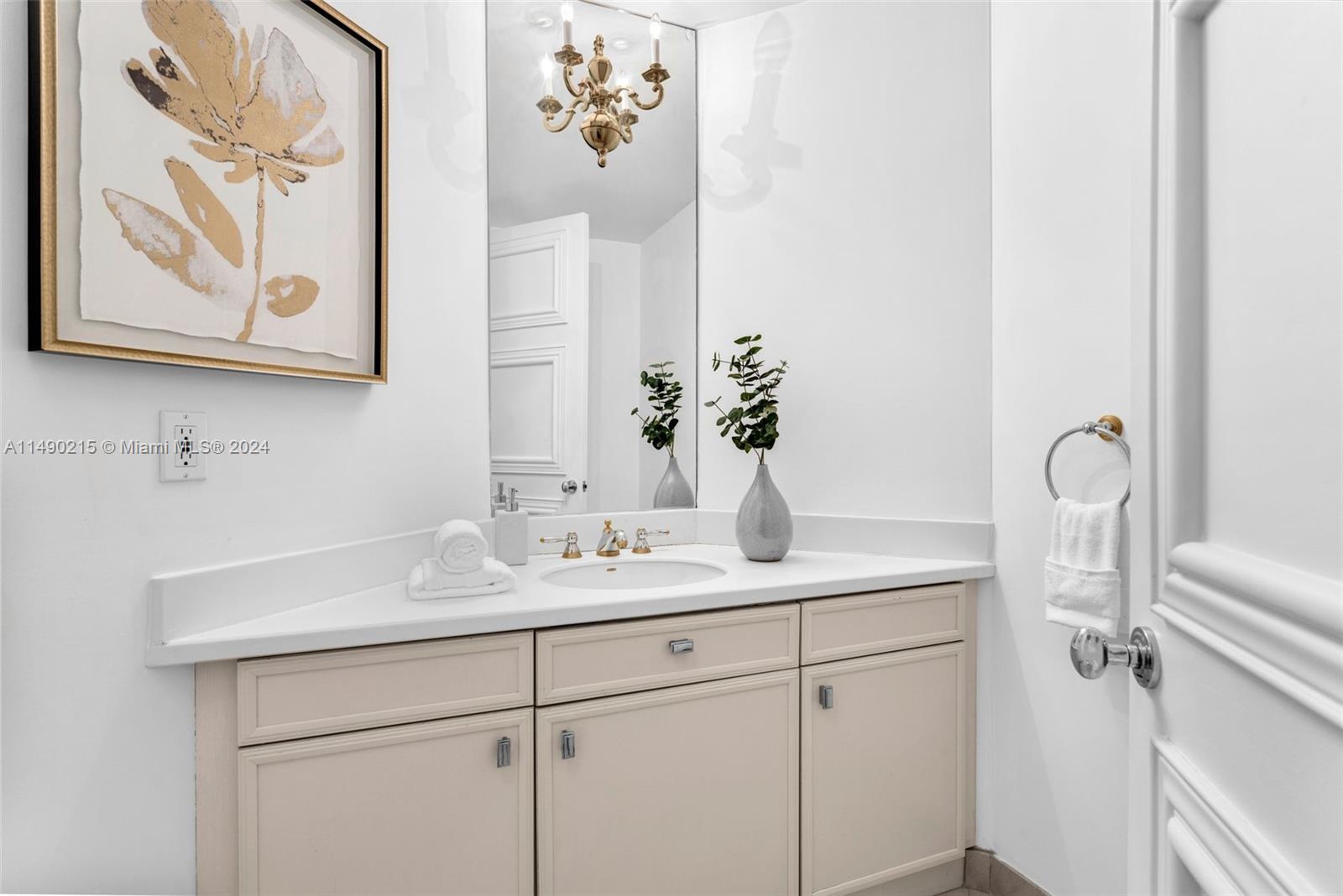 13631 Deering Bay Dr 228, Coral Gables, Florida 33158, 2 Bedrooms Bedrooms, ,2 BathroomsBathrooms,Residentiallease,For Rent,13631 Deering Bay Dr 228,A11490215