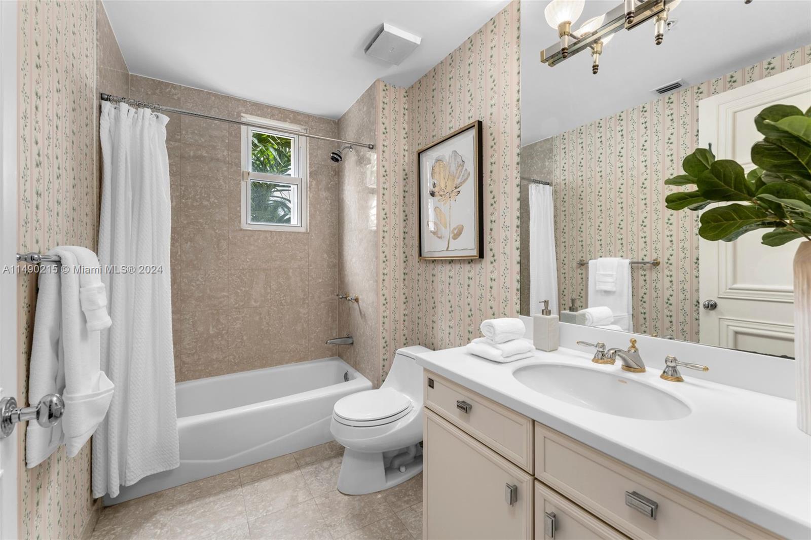 13631 Deering Bay Dr 228, Coral Gables, Florida 33158, 2 Bedrooms Bedrooms, ,2 BathroomsBathrooms,Residentiallease,For Rent,13631 Deering Bay Dr 228,A11490215