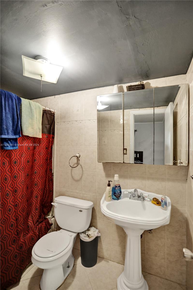 3330 Spanish Moss Ter 210, Lauderhill, Florida 33319, 2 Bedrooms Bedrooms, ,2 BathroomsBathrooms,Residential,For Sale,3330 Spanish Moss Ter 210,A11508261
