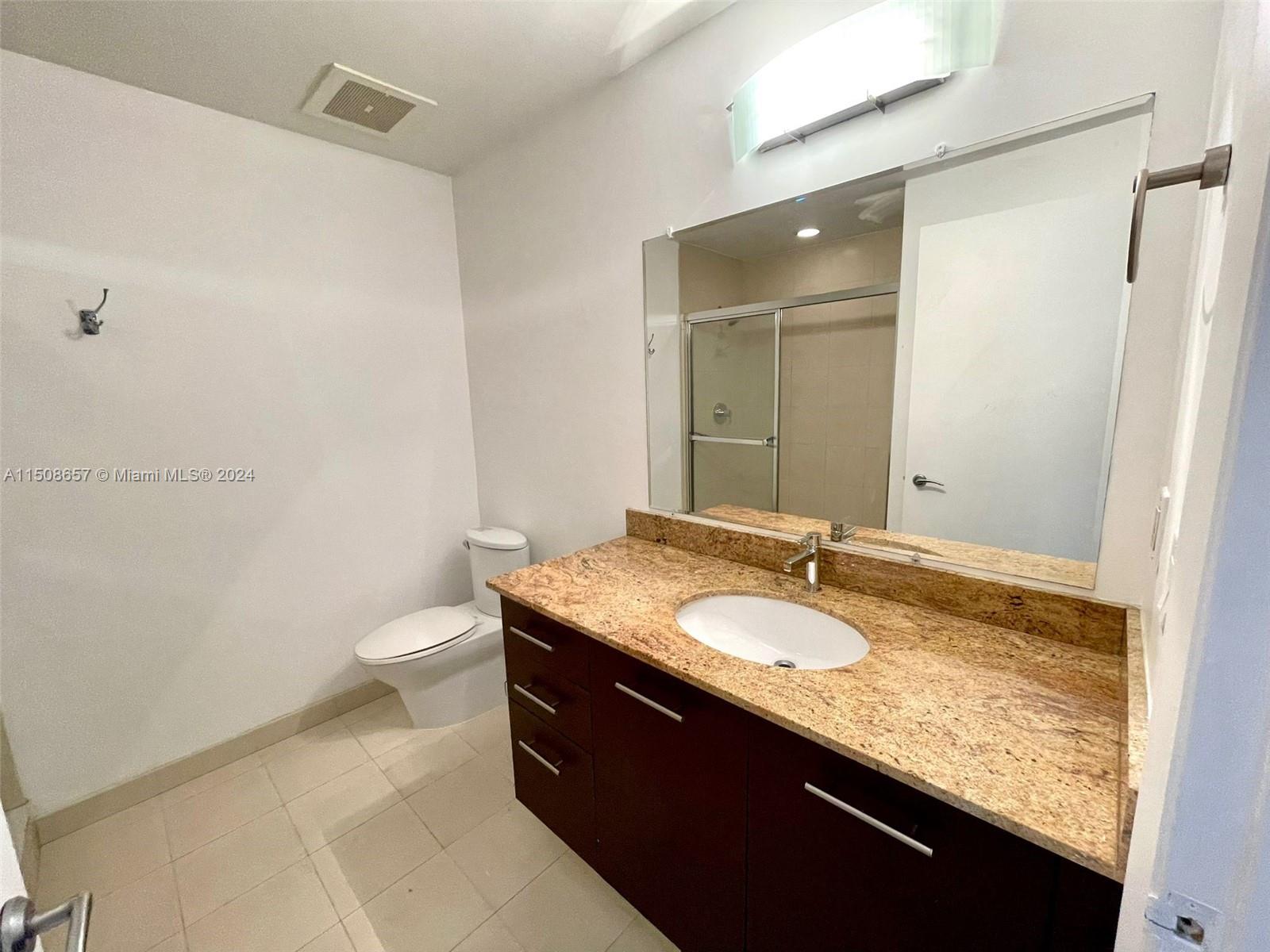 Aventura, Florida 33180, 1 Bedroom Bedrooms, ,2 BathroomsBathrooms,Residential,For Sale,A11508657
