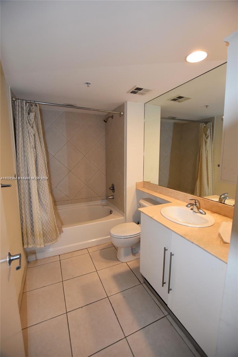 325 S Biscayne Blvd 3822, Miami, Florida 33131, 2 Bedrooms Bedrooms, ,2 BathroomsBathrooms,Residential,For Sale,325 S Biscayne Blvd 3822,A11508367